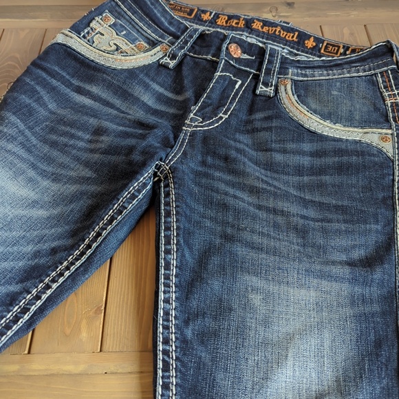Men's Rock Revival Blue Jeans with Embroidered Pockets - Picture 11 of 15